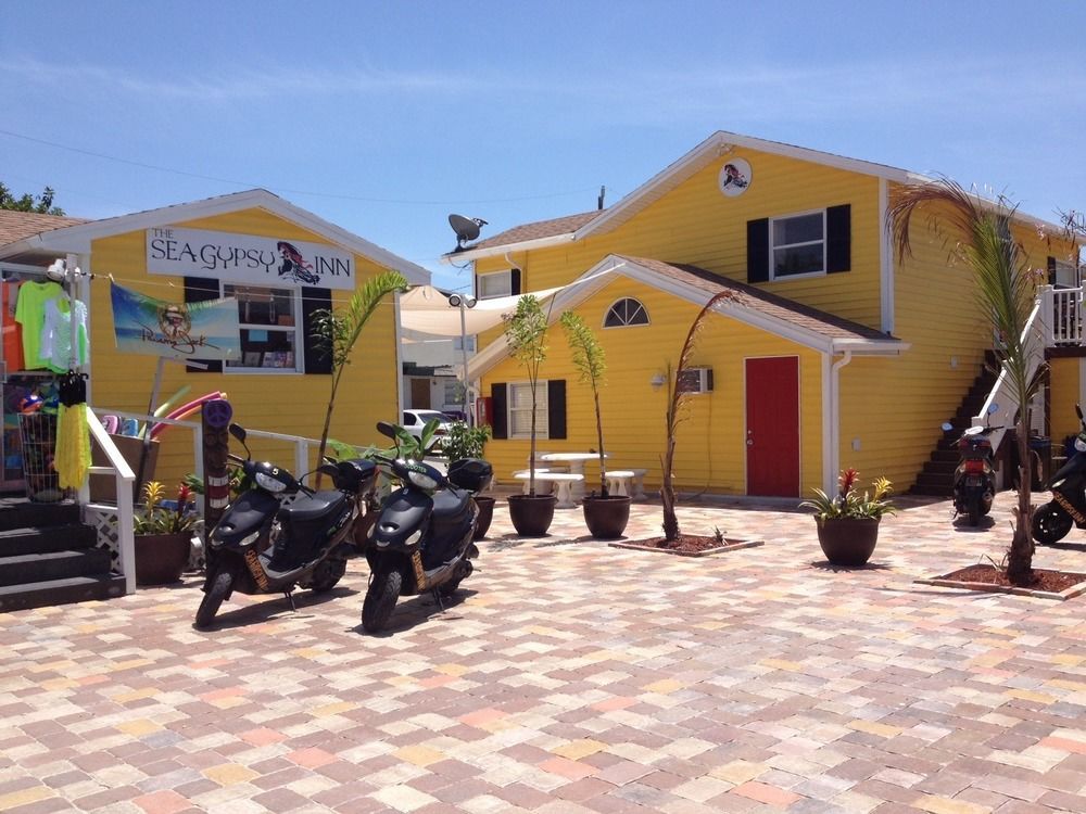 The Sea Gypsy Inn ฟอร์ตมายเยอร์สบีช ภายนอก รูปภาพ