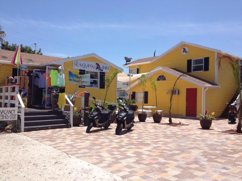 The Sea Gypsy Inn ฟอร์ตมายเยอร์สบีช ภายนอก รูปภาพ